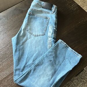Men’s jeans.